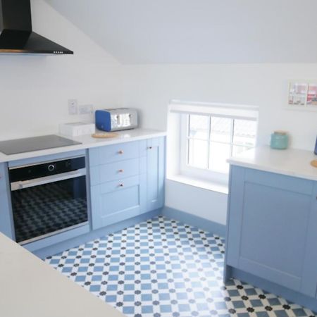 Sunset View, 2 Bedrooms In The Heart Of Holt With Parking Εξωτερικό φωτογραφία