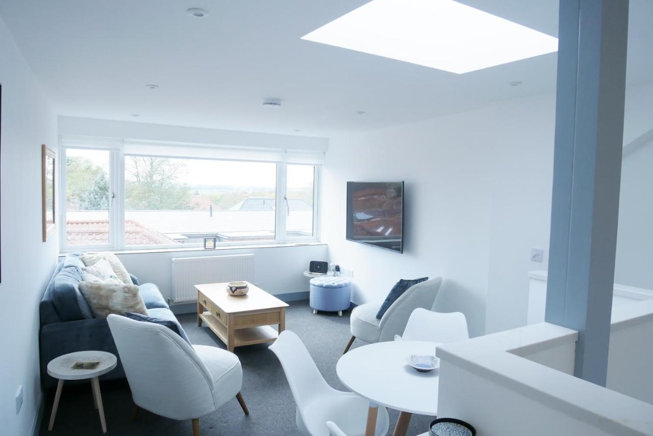 Sunset View, 2 Bedrooms In The Heart Of Holt With Parking Εξωτερικό φωτογραφία